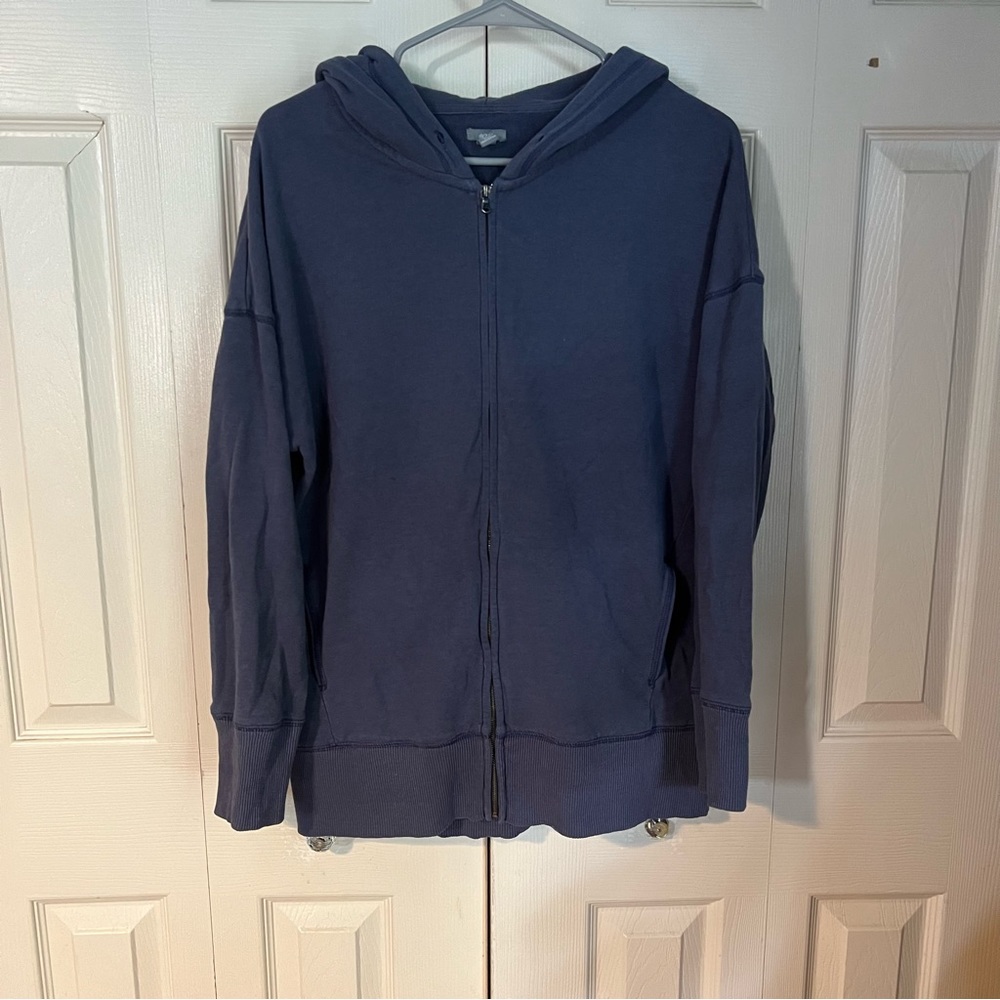 Navy Blue Aerie Zip Up Hoodie, Size M Medium.